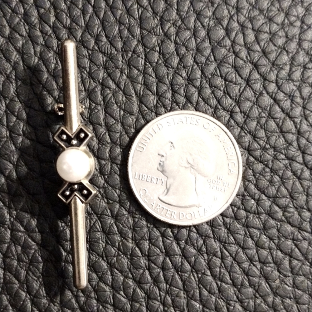 Pearl Brooch Pin